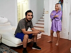 Grote kont, Grote mammen, Pijpbeurt, Gevangen, Hondjeshouding, Handbeurt, Moeder die ik wil neuken, Geschoren