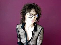 Enthousiasteling, Bruinharig, Hd, Huisgemaakt, Rijpe lesbienne, Moeder die ik wil neuken, Lerarin, Tieten likken