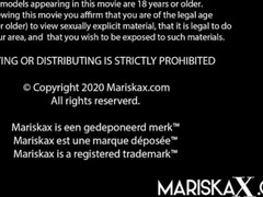 Большая жопа, Большие сиськи, Блондинки, Грудастые, Каблуки, Реалити, Бритые, Чулки