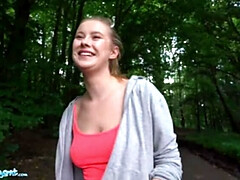 Sucer une bite, Gorge profonde, Seins naturels, Orgasme, Pov, Public, Rasée, Nénés