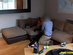 Cunnilingus, Amateur, Mamada, Corridas faciales, Penetracion con dedos, Lamidas, Oficina, Coño