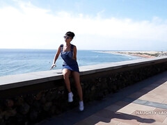 Gros seins, Brunette brune, Exhib, Mère que j'aimerais baiser, Maman, De plein air, Rasée, Solo