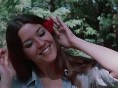 Красотки, Брюнетки, Группа, Секс без цензуры, Межрасовый секс, Поцелуи, Лесбиянка, Сиськи