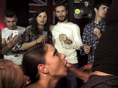 Anal, Vestido, Grupo, Natural, Público, Castigada, Español, Voyeur