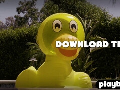 Seductive big bootie mom babes looks beautiful