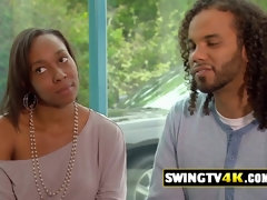 Amateur, Noire, Homme nu et filles habillées, Le plan cul à quatre, Interracial, Mère que j'aimerais baiser, Orgie, Réalité