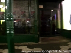 18 jahre, Leie, Arsch, Grosse titten, Bikini, Blondine, Öffentlich, Jungendliche (18+)