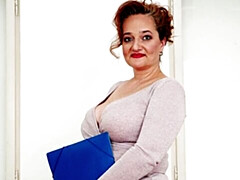 Amateur, Gros cul, Lingerie, Masturbation, Mature, Rasée, Solo, Dénudage