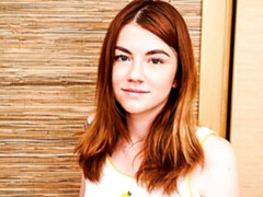 Stunning angel with big boobs Vikki Ray stimulates her pussy