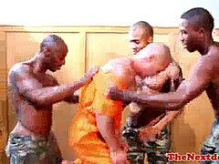 Анальный секс, Азиатки, Большой член, Черные, Семяизвержение, Черненькие, Групповуха, Группа