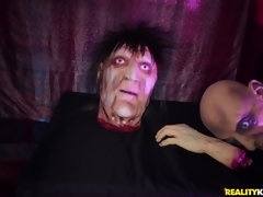 Braunhaarige, Schwanz, Hundestellung, Europäisch, Aufs gesicht abspritzen, Fingern, Muschi, Tätowierung