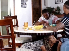 Mooi, Pijpbeurt, Classisch, Diep in de keel, Zwart, Natuurlijk, Orgasme, Tieten likken