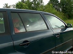 Schönheit, Blondine, Blasen, Kehlenfick, Reif, Milf, Stiefmutter, Flotter dreier