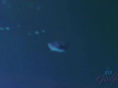 Leie, Fingern, Freundin, Orgasmus, Pov, Öffentlich