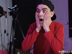 イく瞬間, ヨーロピアン, 淫乱熟女, ピアス, スカート, ストッキング, タトゥー, オッパイの