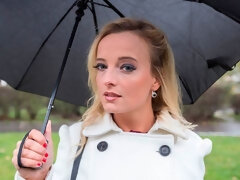 Stellung 69, Schwarz, Blondine, Handjob, Interrassisch, Küssen, Strümpfe, Jungendliche (18+)