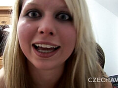 69 negenenzestig, Badkamer, Blond, Bruinharig, Hardcore, Lesbisch, Biljart, Tieten likken