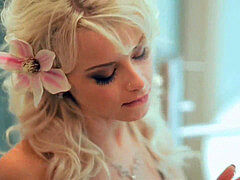 Pijpbeurt, Naakte man aangeklede vrouw, Sperma shot, Handbeurt, Moeder die ik wil neuken