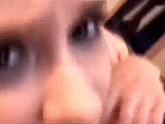 Gros cul, Sucer une bite, Brunette brune, Famille, Doigter, Branlette thaïlandaise, Petite femme, Chatte