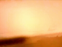 Enthousiasteling, Pijpbeurt, Brits, Bruinharig, Sperma shot, Hondjeshouding, Openbaar, Slikken