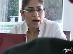 Sucer une bite, Éjaculation interne, Tir de sperme, Gorge profonde, Mère que j'aimerais baiser, Maman, Seins naturels, Chatte