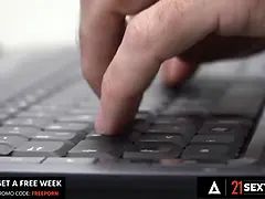 Sucer une bite, Tir de sperme, Gorge profonde, Fétiche, Hd, Léchez, Masturbation, Criant