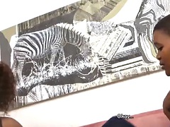 Amateur, Doigter, Lesbienne, Massage, Rasée