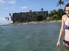 Amateur, Cul, Bikini, Sucer une bite, Branlette thaïlandaise, Fille latino, Mamelons bombés, Fumer