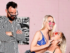 Culo, Mamada, Estilo perrito, Ffm, Lencería, Afeitado, Adolescente, Trio