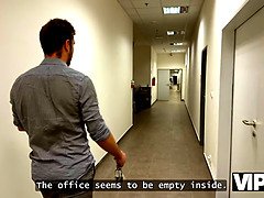 Большие сиськи, Блондинки, Парочка, Смазливые, Хд, Милф, В офисе, Чулки