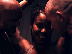 Gros seins, Sucer une bite, Noir ébène, Bâillonner, Hd, Interracial, Rugueux, Nénés