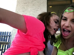 Любители, Жопа, Минет, Брюнетки, Лизание, Крошечные, Пирсинг, Втроем