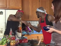 Анальный секс, Брюнетки, Кончили внутрь, Семяизвержение, Двойное проникновение, Межрасовый секс