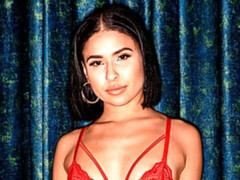 In den arsch, Arsch, Blasen, Braunhaarige, Hundestellung, Hardcore, Jungendliche (18+), Spielzeuge