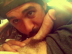 Grosse bite, Voiture, Gorge profonde, Homosexuelle, De plein air, Public, Suçant, Avaler