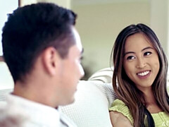 Asiatisch, Grosser arsch, Grosser schwanz, Blasen, Braunhaarige, Hundestellung, Natürlichen titten, Titten