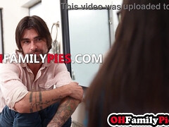 Grosser arsch, Blasen, Braunhaarige, Kehlenfick, Hardcore, Hd, Milf, Rau