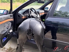 In Black Latex Public Pissing