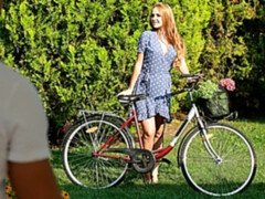 Blonde, Sucer une bite, En levrette, Branlette thaïlandaise, Léchez, Mère que j'aimerais baiser, Chatte, Nénés