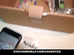 Большой член, Большие сиськи, Минет, Постарше, Милф, Мамочка, Кричащие, Мачеха