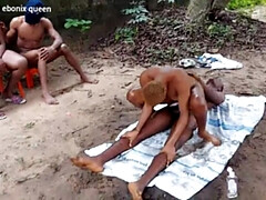 Culo grande, Negro, Mamada, Estilo perrito, Pajear, Sexo duro, Al aire libre, Chupando