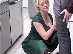 Sucer une bite, Mère que j'aimerais baiser, Maman