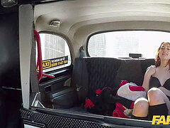 Grote lul, Pijpbeurt, Auto, Tsjechisch, Europees, Roodharige vrouw, Tieten likken