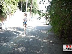 18 jahre, In den arsch, Arsch, Kehlenfick, Domination, Würgen, Jungendliche (18+), Titten