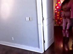 Американки, Садо мазо, Бисексуалы, Женщины, Каблуки, Мастурбация, Софткор, Чулки