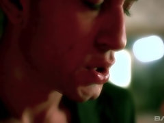 Sexy editor Amica Bentley takes writer on erotic journey of betrayal