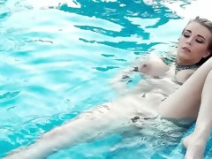 Grote mammen, Blond, Spijkerbroeken, Buiten, Kut duiken