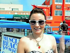 Бикини, Минет, Брюнетки, Обнаженные, На публике, Реалити, Тату, Подглядывание