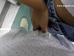 Bus, Nahaufnahme, Bekleidet, Flashen, Handjob, Öffentlich, Scherzbold, Zug