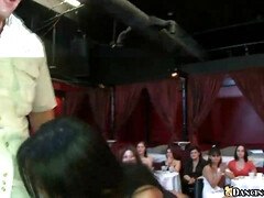 Gros cul, Grosse bite, Gros seins, Plantureuse, Mature, Mère que j'aimerais baiser, Seins naturels, Orgie